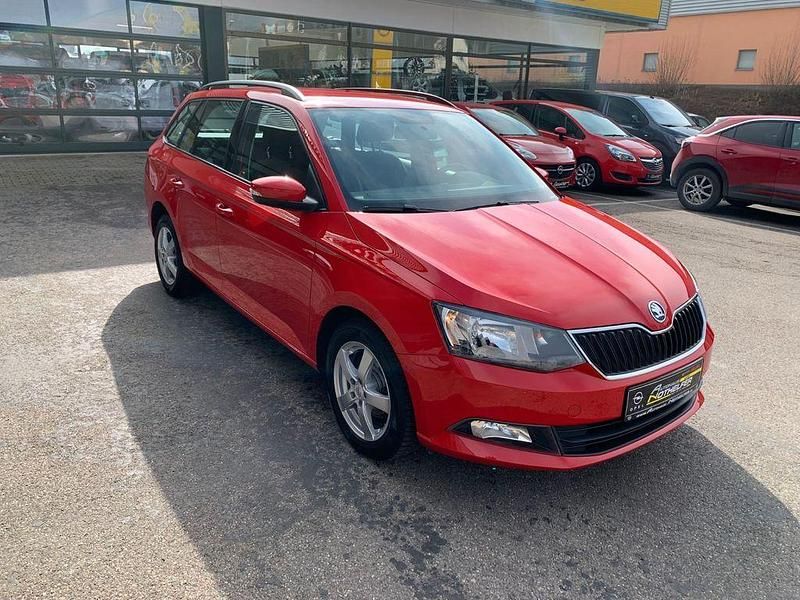 Gebraucht Skoda Fabia Ambition 95 PS (69 kW) 2017 Rot Kombi