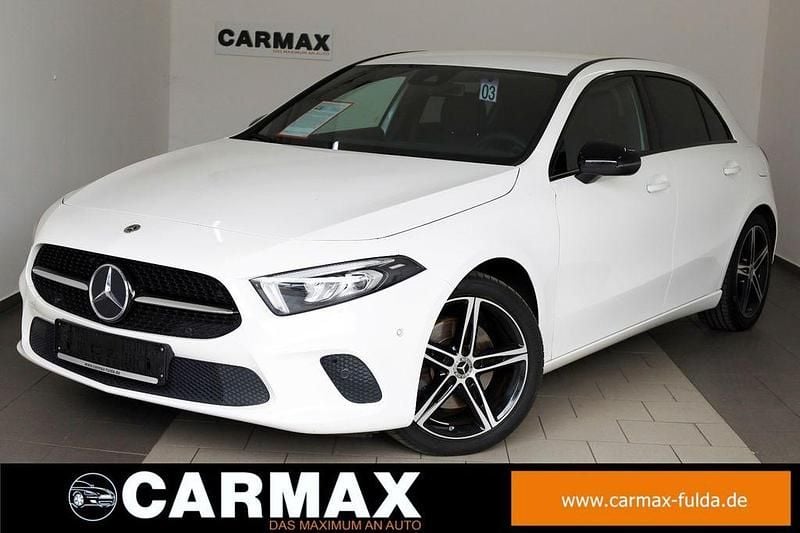 Weiß Gebraucht 2021 Mercedes A220 Progressive Limousine | 27.900 € (Fairer Preis) - Bild 1/4
