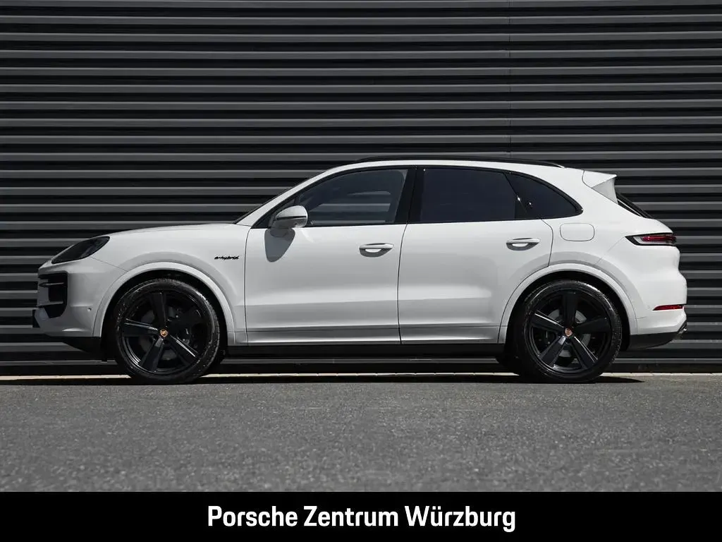 Neu Porsche Cayenne E-Hybrid Black Edition 470 PS (345 kW) 2026 Weiß SUV