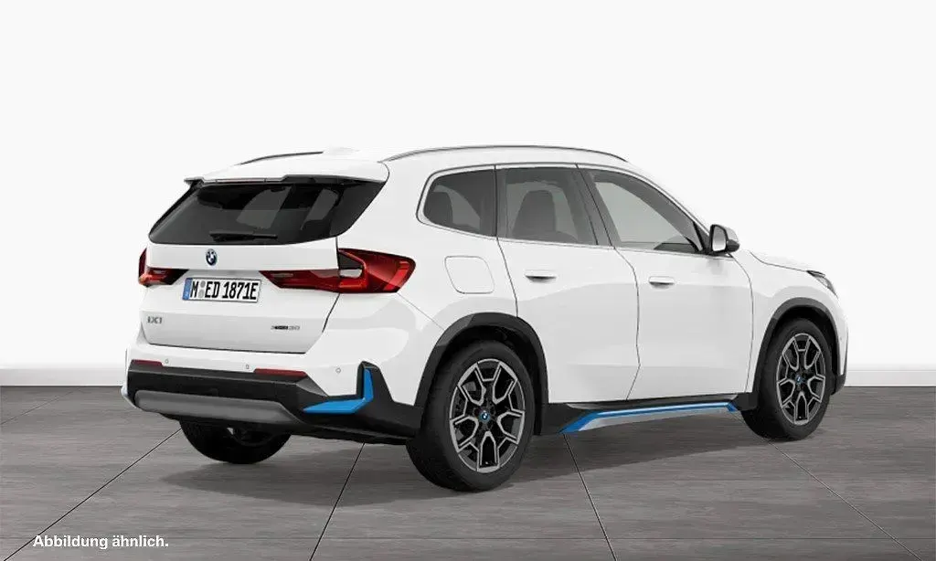 Gebraucht BMW iX1 Performance 200 kW (272 PS) 2023 Weiß SUV