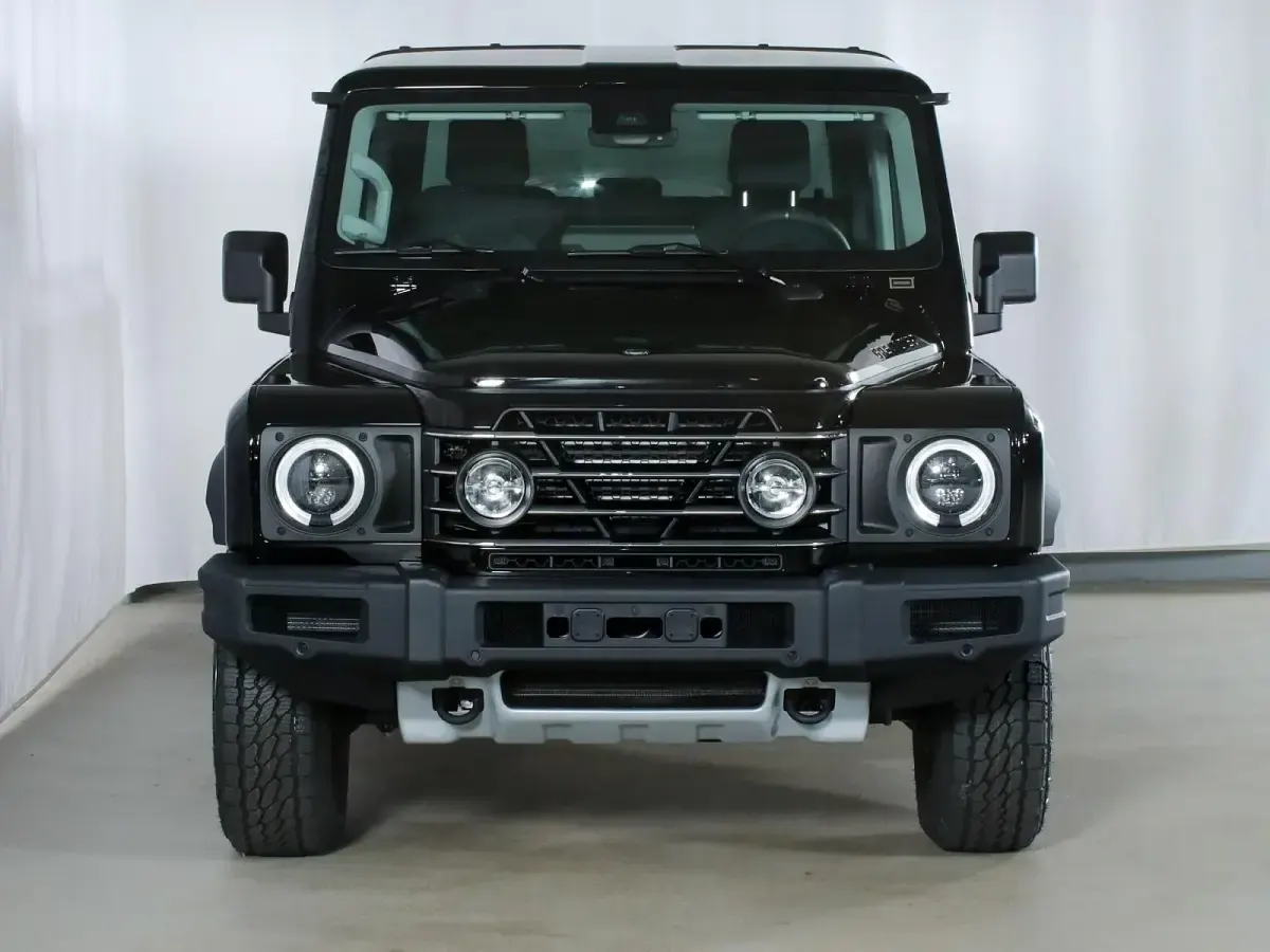 Gebraucht Ineos Grenadier 249 PS (183 kW) 2026 Inky black (solid) (schwarz) SUV