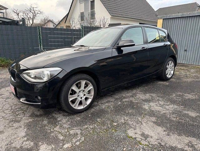 Gebraucht BMW 118 Comfort Edition 170 PS (125 kW) 2011 Schwarz Kleinwagen