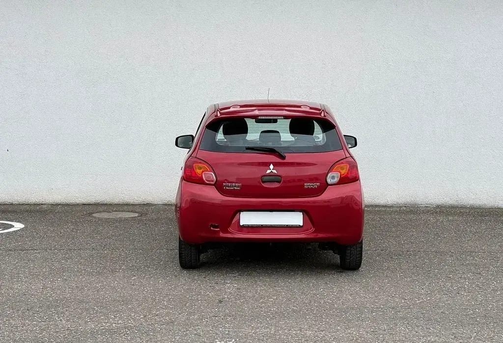 Gebraucht Mitsubishi Space Star 71 PS (52 kW) 2013 Rot Van / Kleinbus