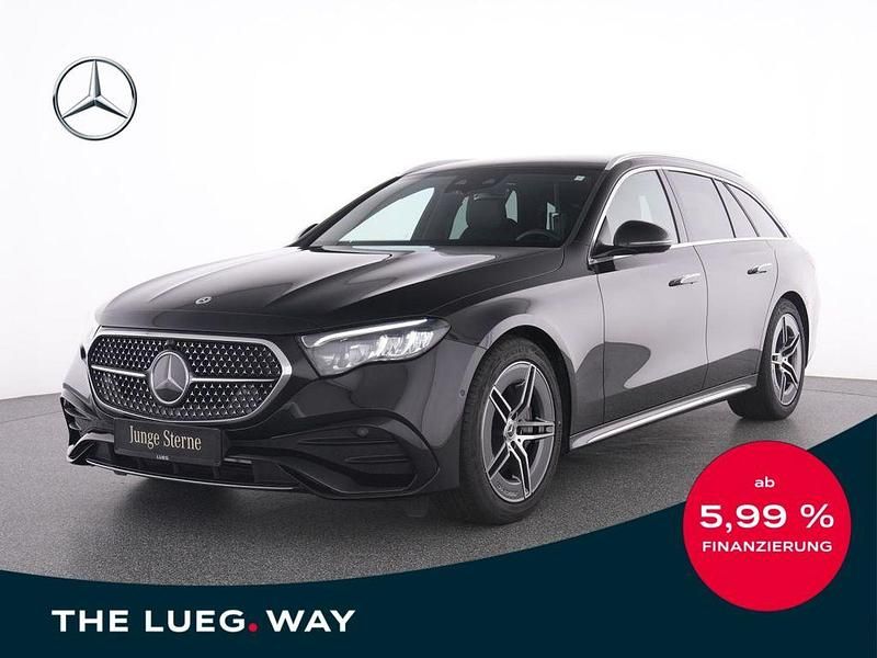 Schwarz metalliclack obsidians Gebraucht 2024 Mercedes E220 AMG Kombi | 53.835 € (Fairer Preis) - Bild 1/4