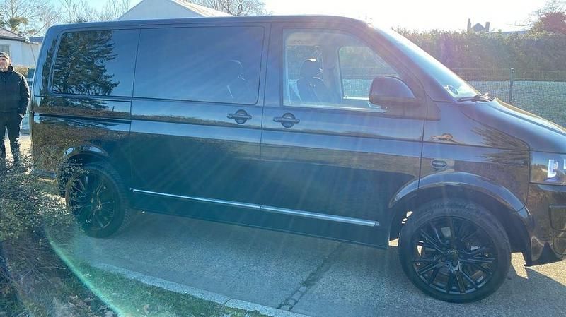 Gebraucht VW Multivan 243 PS (178 kW) 2011 Schwarz Van