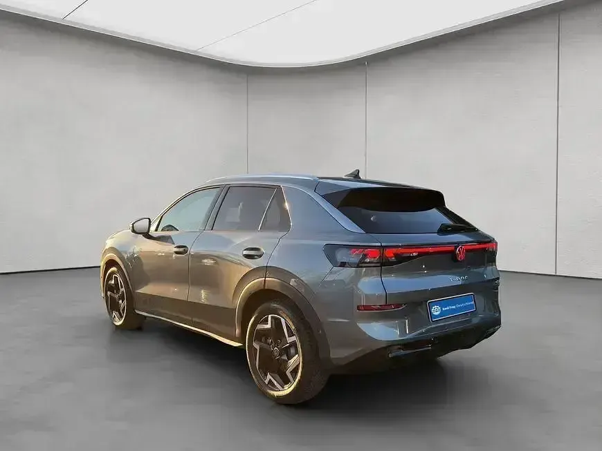 Gebraucht VW T-Roc R-line 150 PS (110 kW) 2026 Grau SUV
