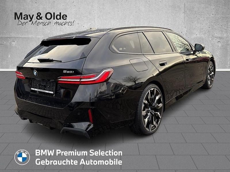 Gebraucht BMW 520 Performance 190 PS (139 kW) 2025 Schwarz Kombi