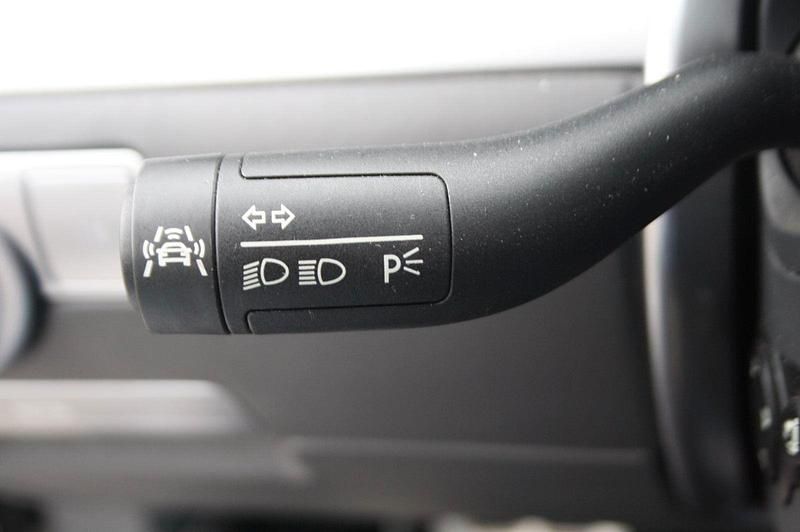 Second-hand VW Phaeton 245 CP (180 kW) 2014 Negru Berlinǎ