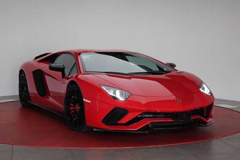 Rot Gebraucht 2017 Lamborghini Aventador Coupé | 328.990 € (Guter Preis) - Bild 1/4