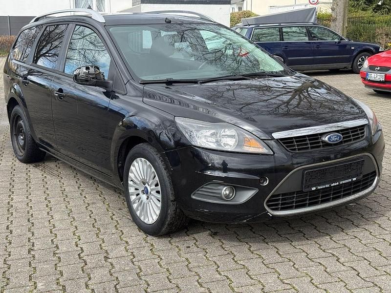 Używany Ford Focus Titanium 109 KM (80 kW) 2010 Czarny Kombi