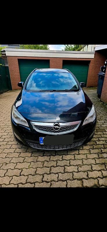 Schwarz Gebraucht 2012 Opel Astra Kombi | 2.400 € (Superpreis) - Bild 1/4