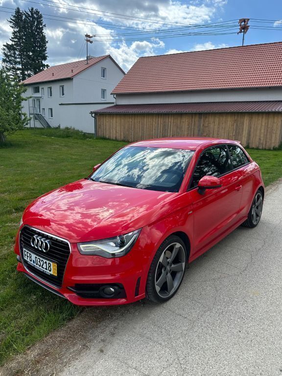 Rot Gebraucht 2013 Audi A1 S-Line Kleinwagen | 10.300 € (Superpreis) - Bild 1/4