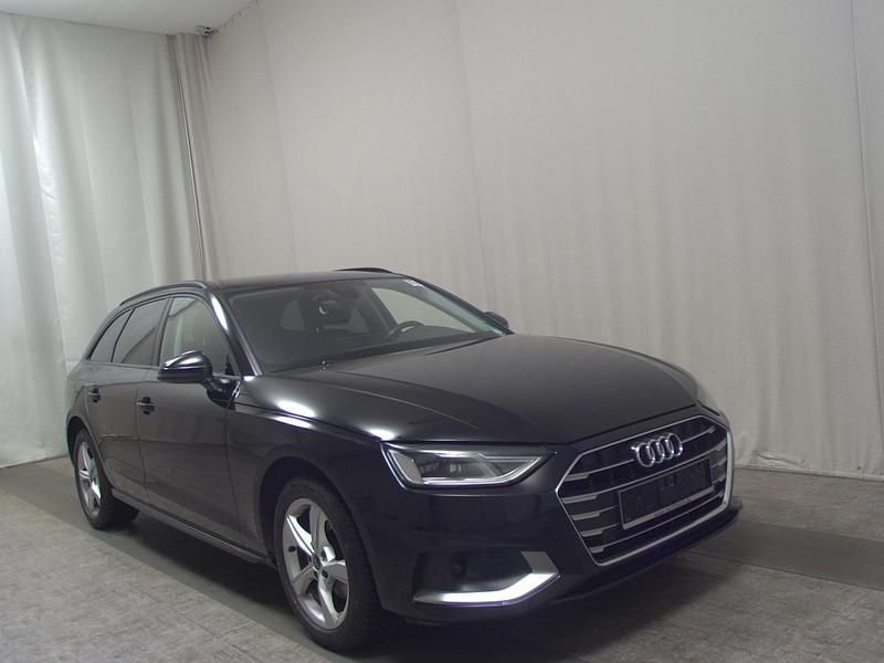 Gebraucht Audi A4 Advanced 163 PS (119 kW) 2021 Schwarz Kombi