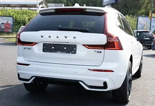 Nowe Volvo XC60 Plus 455 KM (334 kW) 2025 Biały SUV