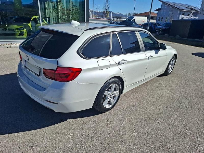Gebraucht BMW 320 Efficient Dynamics 190 PS (139 kW) 2016 Weiß Kombi