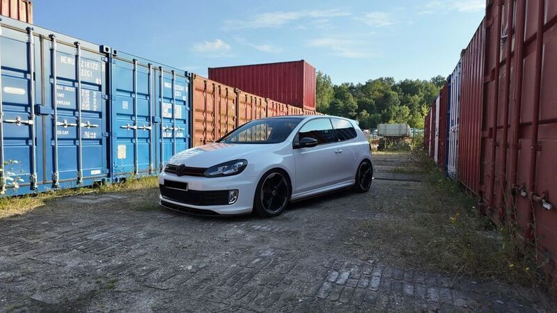 Weiß Gebraucht 2012 VW Golf VI Edition Limousine | 18.000 € - Bild 1/4