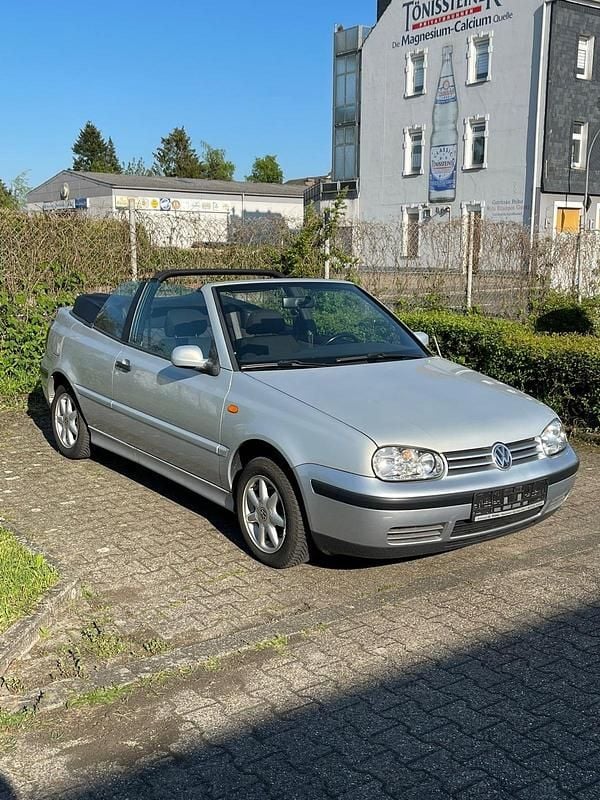 Silber Gebraucht 2020 VW Golf Cabrio | 2.000 € - Bild 1/4