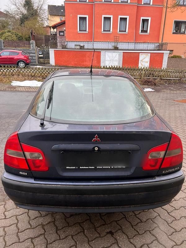 Gebraucht Mitsubishi Carisma 125 PS (91 kW) 2001 Blau Limousine