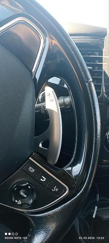 Gebraucht Mitsubishi Outlander 150 PS (110 kW) 2016 Weiß SUV