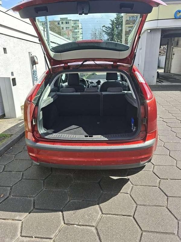 Gebraucht Ford Focus Style 101 PS (74 kW) 2007 Limousine