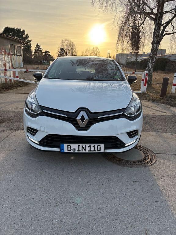 Gebraucht Renault Clio IV LIMITED 118 PS (86 kW) 2018 Weiß Limousine