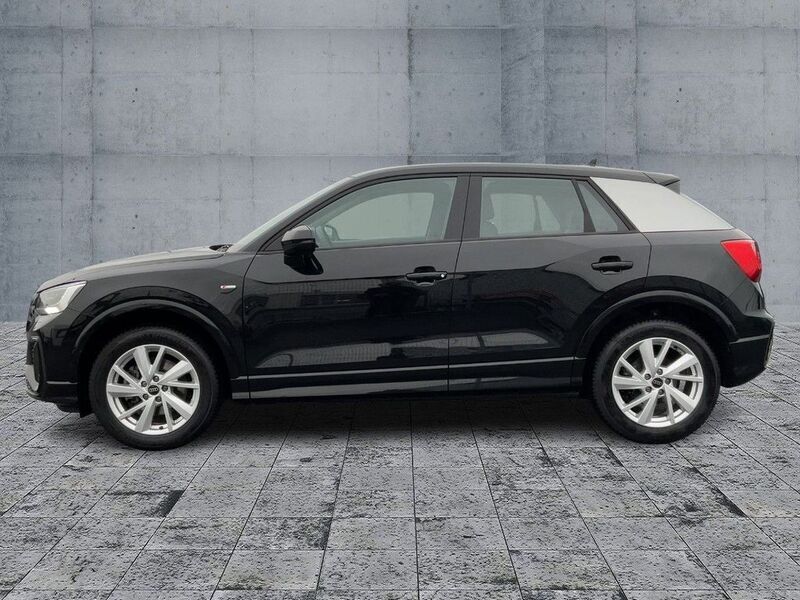 Gebraucht Audi Q2 S-Line 190 PS (139 kW) 2024 Mythosschwarz metallic SUV