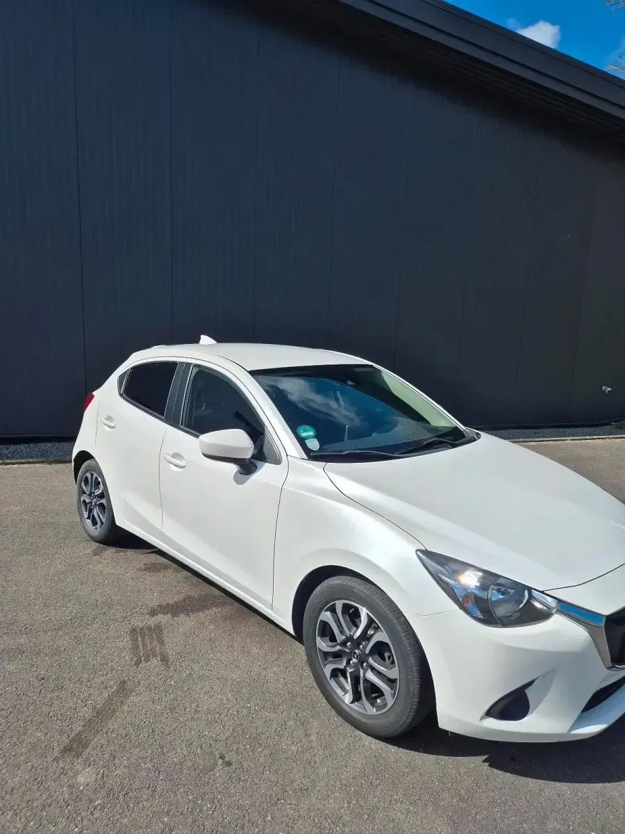 Usata Mazda 2 90 CV (66 kW) 2018 Bianco Berlina