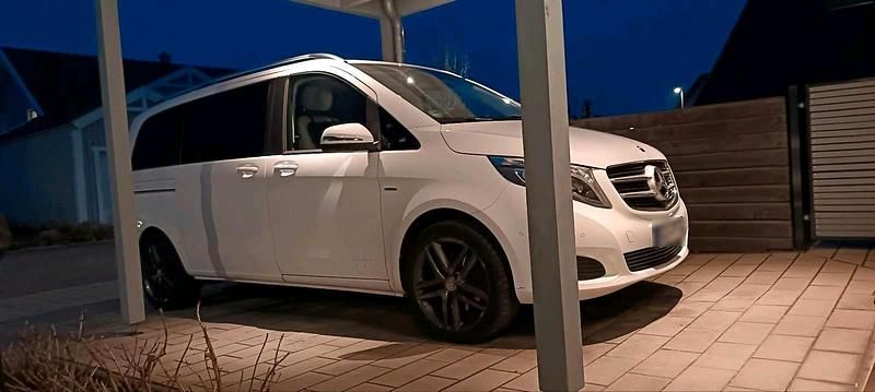 Gebraucht Mercedes V250 190 PS (139 kW) 2016 Weiß Van / Kleinbus
