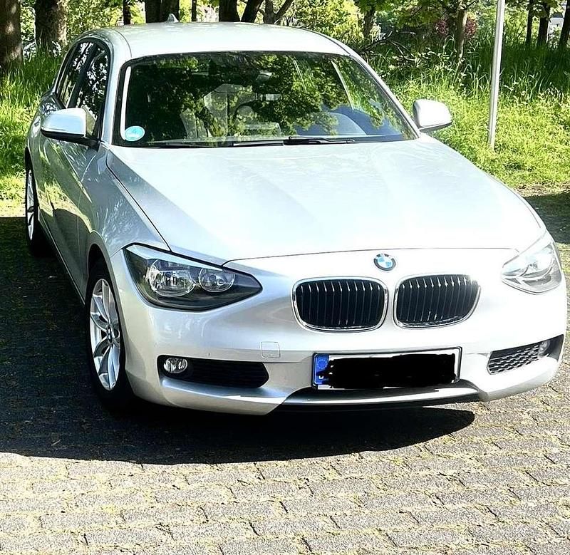 Grau Gebraucht 2013 BMW 116 Kleinwagen | 7.100 € (Fairer Preis) - Bild 1/4