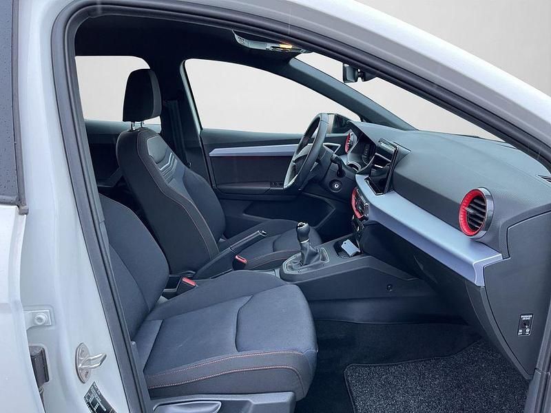 Gebraucht Seat Ibiza FR 110 PS (80 kW) 2024 Weiß Limousine