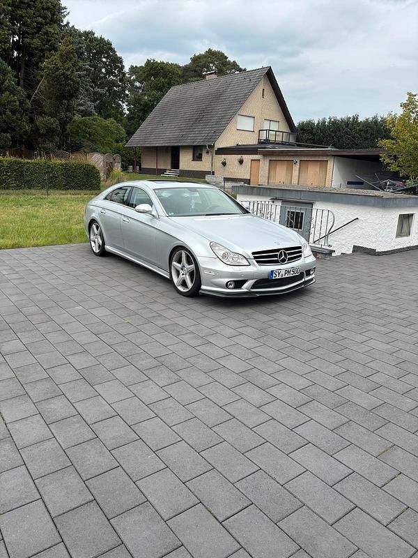 Silber Gebraucht 2006 Mercedes CLS500 Limousine | 11.500 € (Fairer Preis) - Bild 1/4