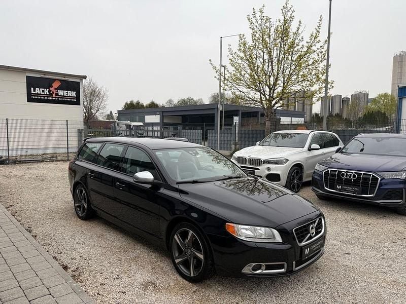 Gebraucht Volvo V70 R-Design 215 PS (158 kW) 2012 Schwarz Kombi