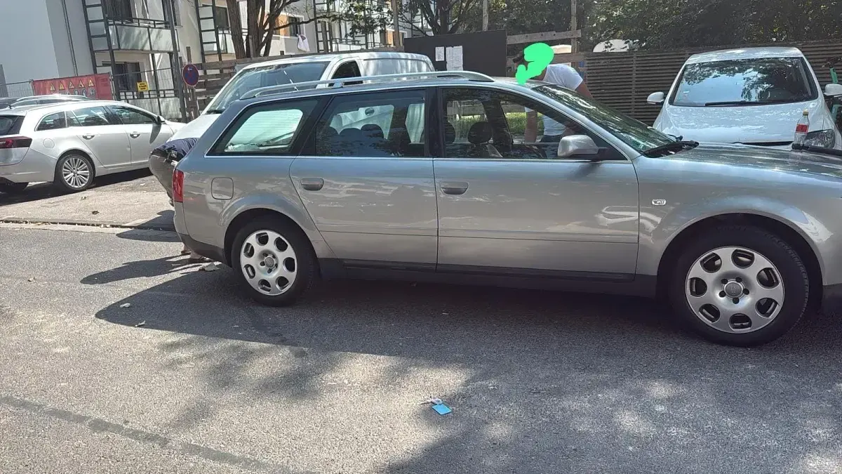 Używany Audi A6 170 KM (125 kW) 2002 Złoty Kombi