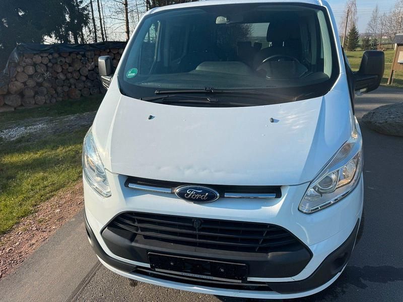 Gebraucht Ford Transit Trend 131 PS (96 kW) 2017 Weiß Van / Kleinbus