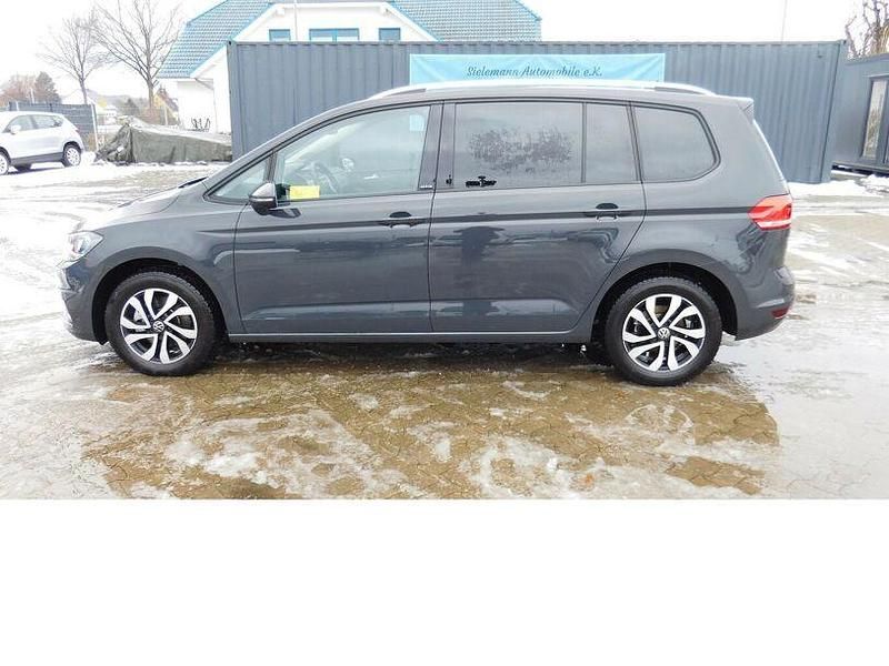 Gebraucht VW Touran Active 150 PS (110 kW) 2021 Uranograu Van / Kleinbus