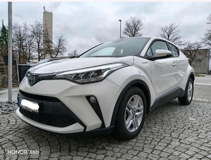 Weiß Gebraucht 2021 Toyota C-HR SUV | 20.001 € (Guter Preis) - Bild 1/4