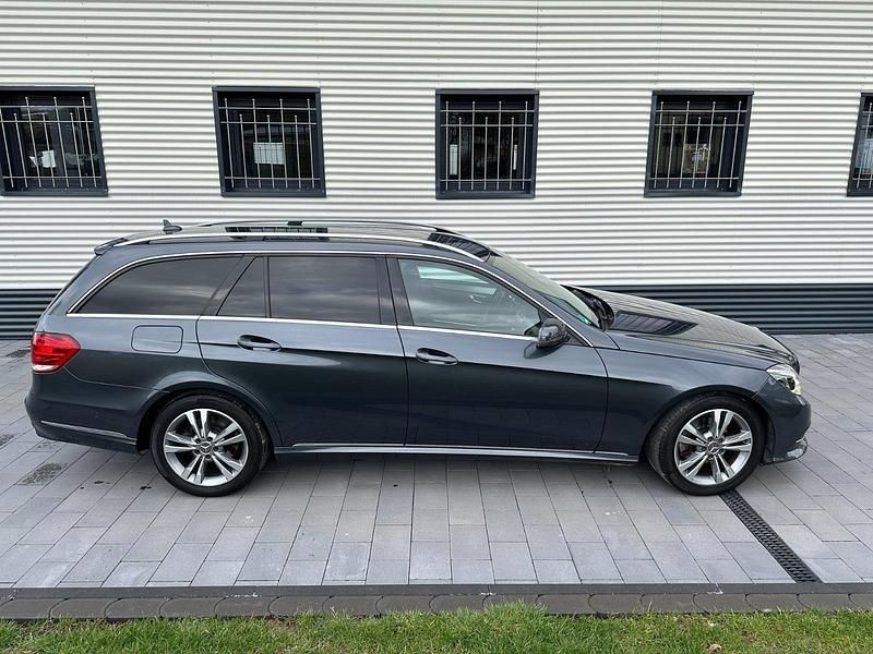 Gebraucht Mercedes E220 Avantgarde 170 PS (125 kW) 2013 Tenoritgrau  metalliclack Kombi