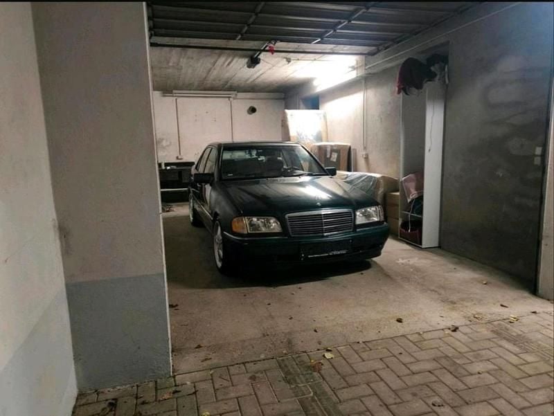 Gebraucht Mercedes C180 122 PS (89 kW) 1997 Grün Limousine