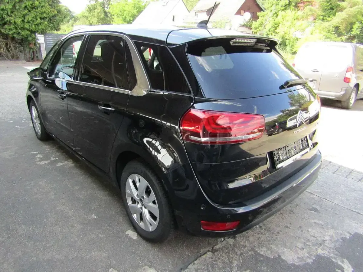 Gebraucht Citroën C4 SpaceTourer SELECTION 131 PS (96 kW) 2019 Lack onyx schwarz Van / Kleinbus