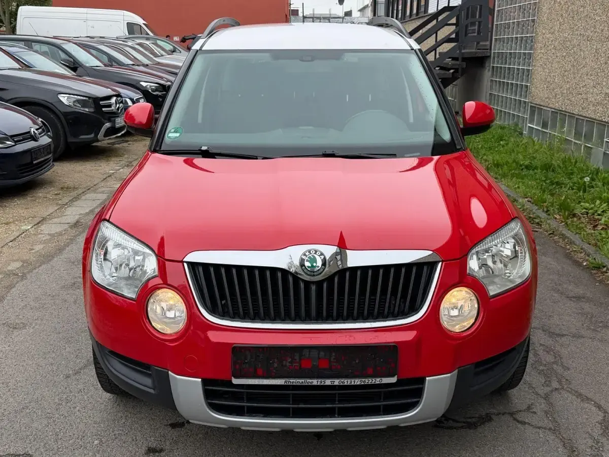 Gebraucht Skoda Yeti Plus Edition 105 PS (77 kW) 2013 Rot SUV
