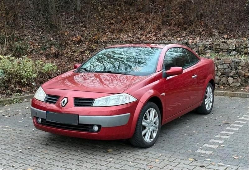 Gebraucht Renault Mégane Cabriolet 113 PS (83 kW) 2005 Rot Cabrio