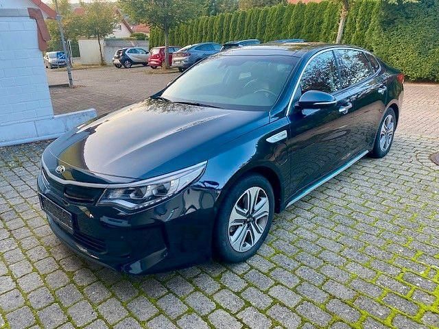 Blau Gebraucht 2017 Kia Optima Hybrid Spirit Limousine | 16.290 € - Bild 1/4
