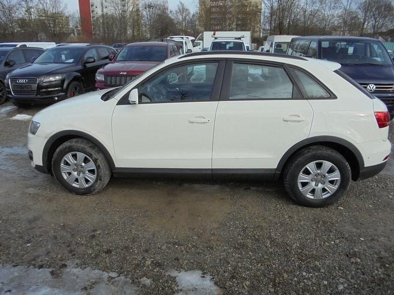 Gebraucht Audi Q3 140 PS (102 kW) 2012 Weiß SUV