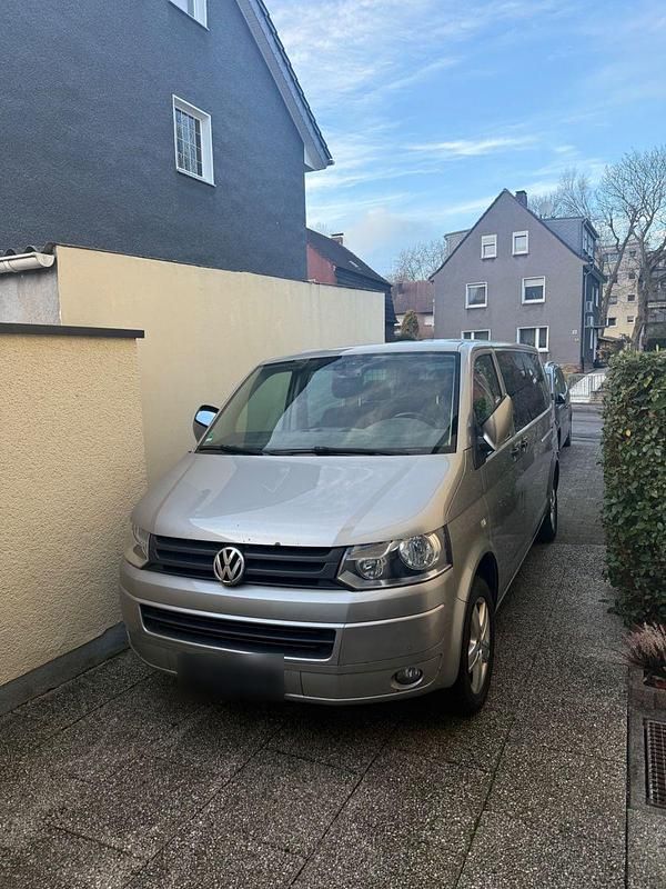 Gebraucht VW Transporter 179 PS (131 kW) 2014 Gold Van