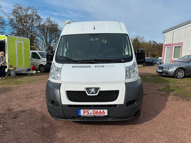 Gebraucht Peugeot Boxer 120 PS (88 kW) 2011 Weiß Van