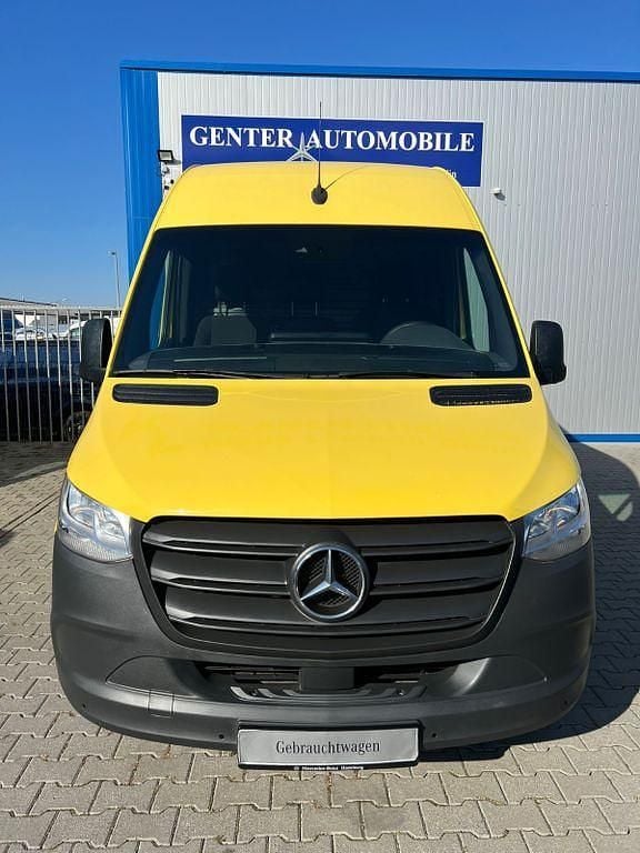 Gebraucht Mercedes Sprinter 163 PS (119 kW) 2021 1230 lackfarbe zinkgelb mb 123 Van