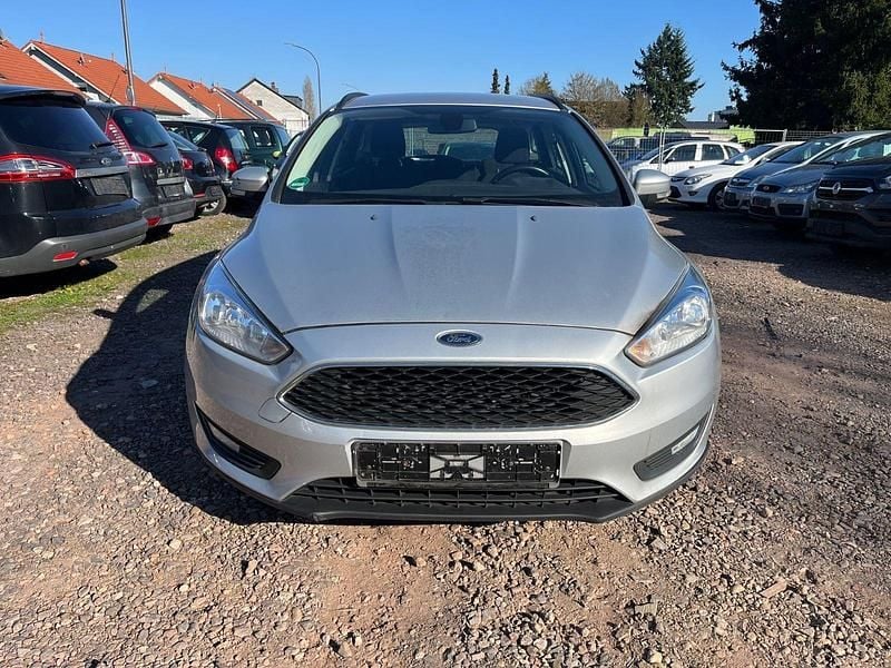 Gebraucht Ford Focus Trend 116 PS (85 kW) 2014 Silber Kombi