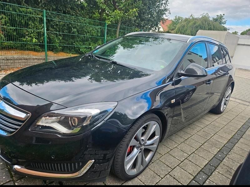Gebraucht Opel Insignia 170 PS (125 kW) 2016 Schwarz Kombi