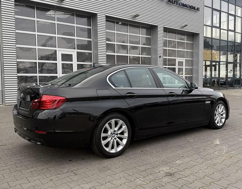 Gebraucht BMW 520 184 PS (135 kW) 2013 Schwarz Limousine