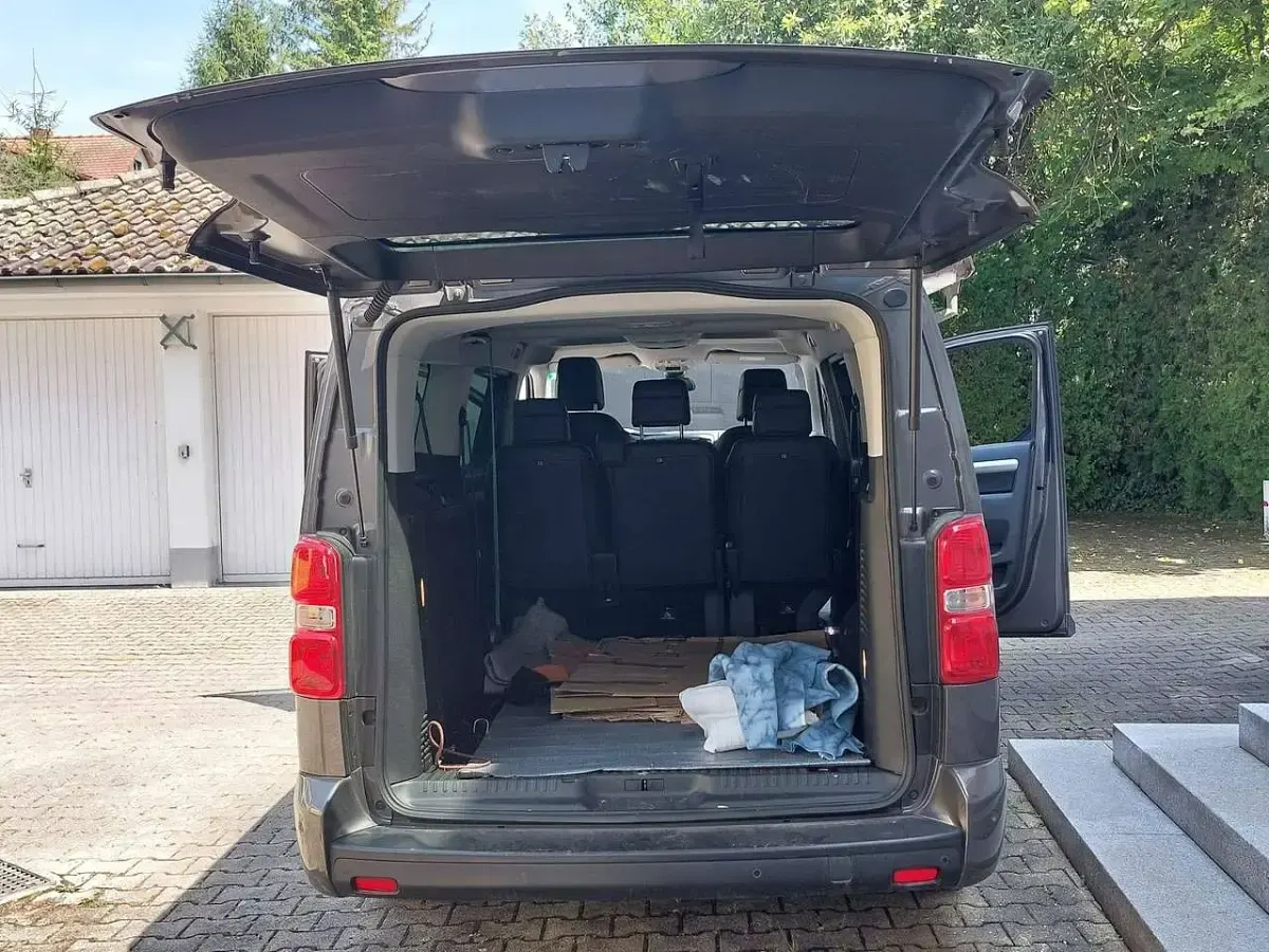 Gebraucht Opel Zafira Life 177 PS (130 kW) 2023 Grau Van / Kleinbus